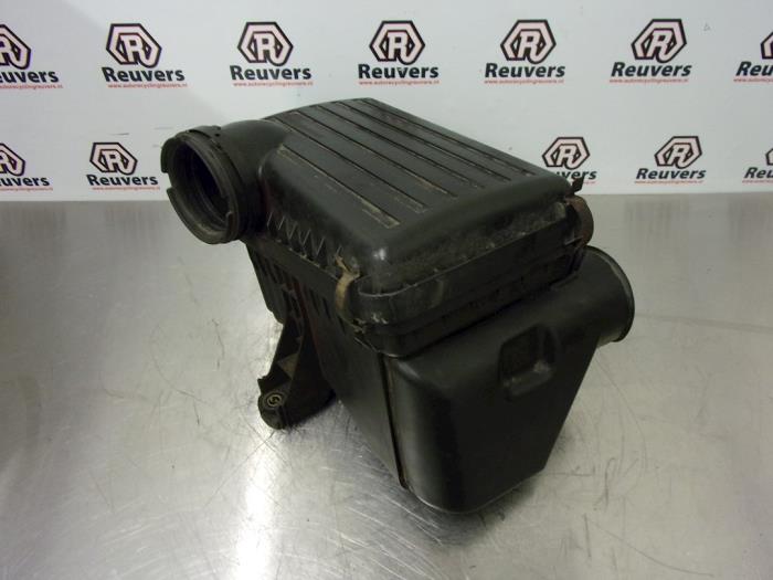 Gebrauchte Luftfiltergehäuse Opel Frontera (6B) 3.2 V6 24V Preis € 40,00 Margenregelung angeboten von Autorecycling Reuvers B.V.