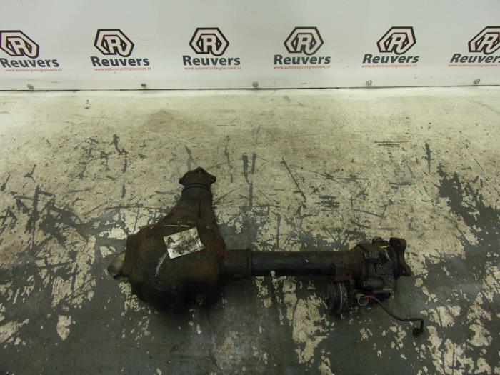 Front differential from a Opel Frontera (6B) 3.2 V6 24V 2001