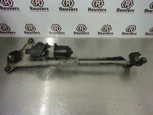 Used Wiper motor + mechanism Subaru Forester (SG) 2.0 16V XT Price € 50,00 Margin scheme offered by Autorecycling Reuvers B.V.