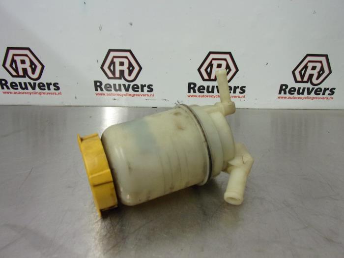 Begagnade Styrservotank Subaru Forester (SG) 2.0 16V XT Pris € 15,00 Marginaltabell erbjuds av Autorecycling Reuvers B.V.