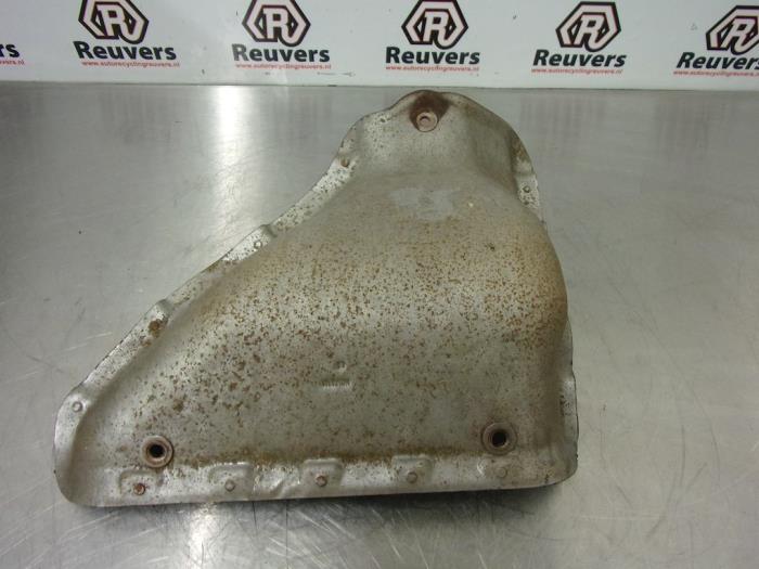 Begagnade Värmesköld Mitsubishi Colt (Z2/Z3) 1.3 16V Pris € 20,00 Marginaltabell erbjuds av Autorecycling Reuvers B.V.