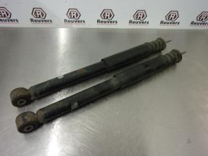 Used Shock absorber kit Renault Twingo II (CN) 1.5 dCi 70 Price € 30,00 Margin scheme offered by Autorecycling Reuvers B.V.