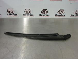 Used Rear wiper arm Subaru Forester (SG) 2.0 16V XT Price € 20,00 Margin scheme offered by Autorecycling Reuvers B.V.