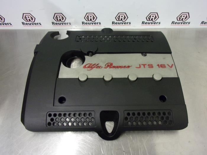 Gebrauchte Abdeckblech Motor Alfa Romeo GT (937) 2.0 JTS 16V Preis € 25,00 Margenregelung angeboten von Autorecycling Reuvers B.V.