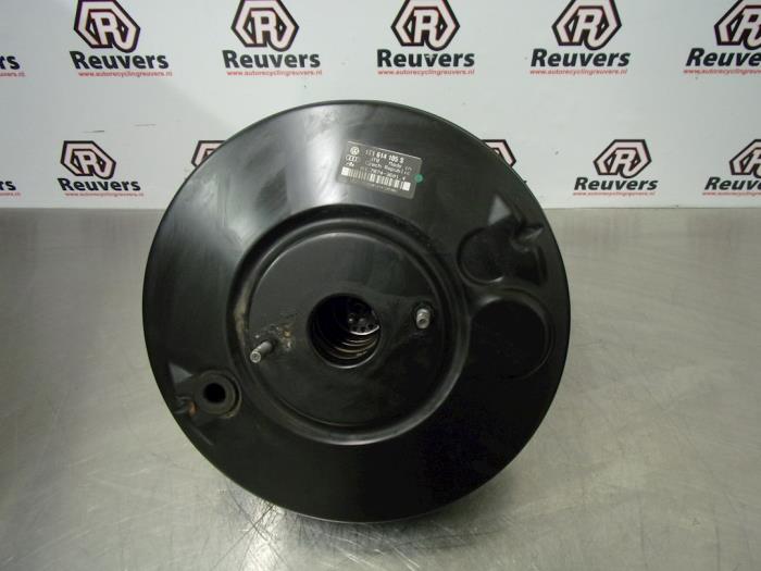 Usagé Servo frein Volkswagen Caddy III (2KA,2KH,2CA,2CH) 1.9 TDI Prix € 40,00 Règlement à la marge proposé par Autorecycling Reuvers B.V.