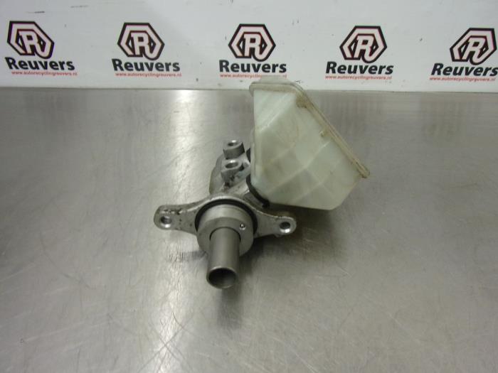 Master cylinder from a Citroën Berlingo 1.6 Hdi 75 16V Phase 1 2008