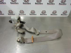 Used Front seatbelt, right Mazda Demio (DW) Price € 40,00 Margin scheme offered by Autorecycling Reuvers B.V.