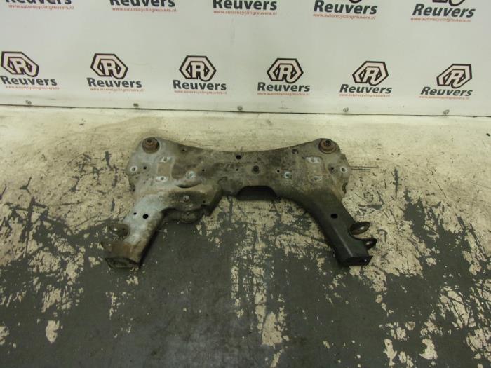Usados Subchasis Renault Kangoo Express (FW) 1.5 dCi 105 FAP Precio € 50,00 Norma de margen ofrecido por Autorecycling Reuvers B.V.