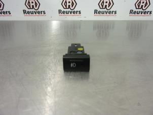 Used Fog light switch Ssang Yong Rexton 2.9 TD RJ 290 Price € 20,00 Margin scheme offered by Autorecycling Reuvers B.V.