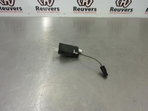 Used Antenna Amplifier Citroen C4 Picasso (UD/UE/UF) 1.6 HDiF 16V 110 Price € 15,00 Margin scheme offered by Autorecycling Reuvers B.V.