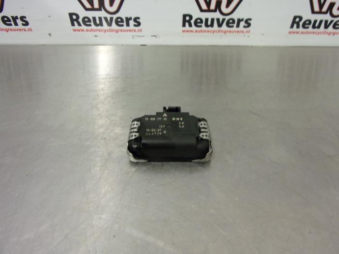 Begagnade Regnsensor Citroen C4 Picasso (UD/UE/UF) 1.6 HDiF 16V 110 Pris € 30,00 Marginaltabell erbjuds av Autorecycling Reuvers B.V.