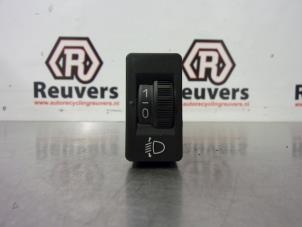 Used AIH headlight switch Citroen C4 Picasso (UD/UE/UF) 1.6 HDiF 16V 110 Price € 10,00 Margin scheme offered by Autorecycling Reuvers B.V.