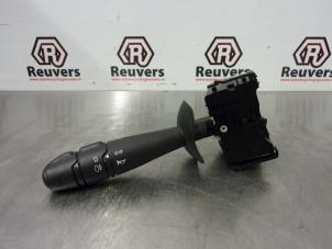 Used Indicator switch Renault Twingo II (CN) 1.2 Price € 20,00 Margin scheme offered by Autorecycling Reuvers B.V.
