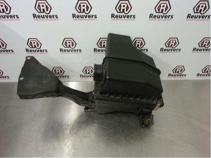 Gebrauchte Luftfiltergehäuse Mitsubishi Colt (Z2/Z3) 1.5 16V Preis € 30,00 Margenregelung angeboten von Autorecycling Reuvers B.V.