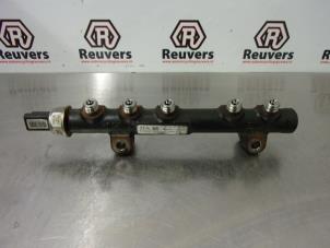 Used Fuel injector nozzle Volvo V40 (MV) 1.6 D2 Price € 40,00 Margin scheme offered by Autorecycling Reuvers B.V.