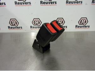 Used Rear seatbelt buckle, centre BMW Mini One/Cooper (R50) 1.6 16V One Price € 15,00 Margin scheme offered by Autorecycling Reuvers B.V.