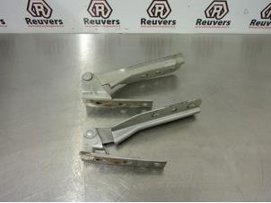 Used Bonnet Hinge Saab 900 II (YS3D) 2.3 S,SE 16V Price on request offered by Autorecycling Reuvers B.V.