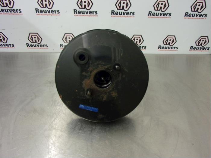 Usagé Servo frein Saab 900 II (YS3D) 2.3 S,SE 16V Prix € 60,00 Règlement à la marge proposé par Autorecycling Reuvers B.V.