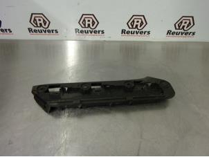 Used Front bumper bracket, left Volkswagen Caddy III (2KA,2KH,2CA,2CH) 2.0 SDI Price € 15,00 Margin scheme offered by Autorecycling Reuvers B.V.