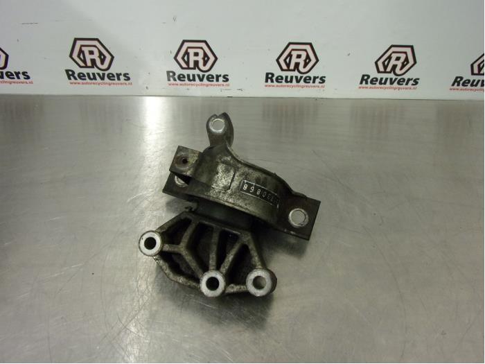 Used Engine mount Fiat Panda (169) 1.3 JTD 16V Multijet Price € 20,00 Margin scheme offered by Autorecycling Reuvers B.V.