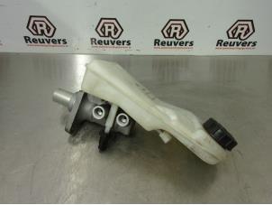 Used Master cylinder Ford Mondeo IV Wagon 2.3 16V Price € 40,00 Margin scheme offered by Autorecycling Reuvers B.V.