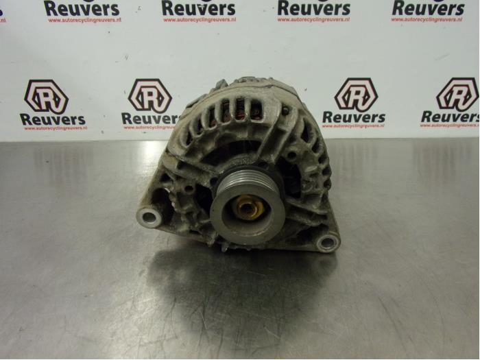 Used Dynamo Opel Zafira (F75) 2.0 DTI 16V Price € 35,00 Margin scheme offered by Autorecycling Reuvers B.V.