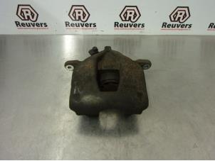 Used Front brake calliper, right Fiat Grande Punto (199) 1.4 T-Jet 16V Price € 25,00 Margin scheme offered by Autorecycling Reuvers B.V.