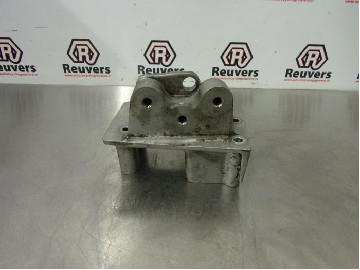 Used Engine mount Fiat Grande Punto (199) 1.4 T-Jet 16V Price € 30,00 Margin scheme offered by Autorecycling Reuvers B.V.
