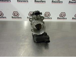 Used Throttle body Toyota Avensis (T25/B1B) 2.2 D-4D 16V Price € 50,00 Margin scheme offered by Autorecycling Reuvers B.V.
