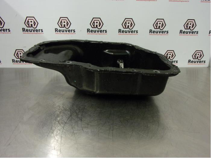 Gebrauchte Ölwanne Toyota Avensis (T25/B1B) 2.2 D-4D 16V Preis € 45,00 Margenregelung angeboten von Autorecycling Reuvers B.V.