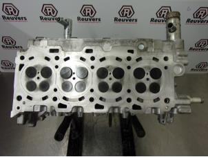 Usagé Tête de cylindre Toyota Avensis (T25/B1B) 2.2 D-4D 16V Prix € 350,00 Règlement à la marge proposé par Autorecycling Reuvers B.V.