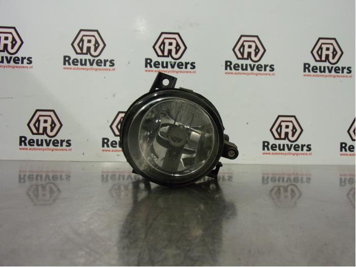 Fog light, front left from a Seat Altea XL (5P5) 1.9 TDI 2007