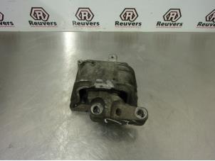 Used Engine mount Seat Altea XL (5P5) 1.9 TDI Price € 25,00 Margin scheme offered by Autorecycling Reuvers B.V.