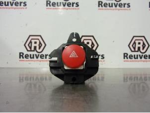 Used Panic lighting switch Seat Altea XL (5P5) 1.9 TDI Price € 20,00 Margin scheme offered by Autorecycling Reuvers B.V.