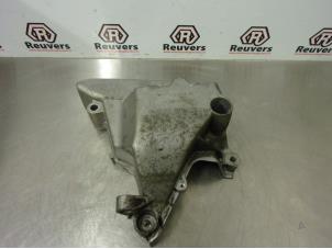 Used Engine mount Volkswagen Up! (121) 1.0 12V 60 Price € 30,00 Margin scheme offered by Autorecycling Reuvers B.V.