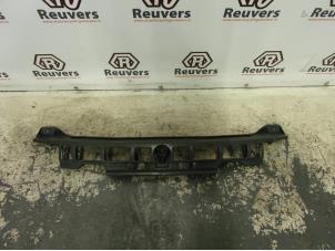 Used Rear bumper bracket central Peugeot 207/207+ (WA/WC/WM) 1.6 16V Price € 20,00 Margin scheme offered by Autorecycling Reuvers B.V.