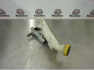 Used Master cylinder Peugeot 207/207+ (WA/WC/WM) 1.6 16V Price € 25,00 Margin scheme offered by Autorecycling Reuvers B.V.