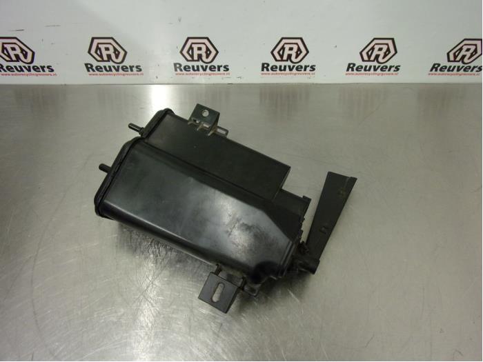 Gebrauchte Kohlenstofffilter Opel Corsa D 1.4 16V Twinport Preis € 20,00 Margenregelung angeboten von Autorecycling Reuvers B.V.