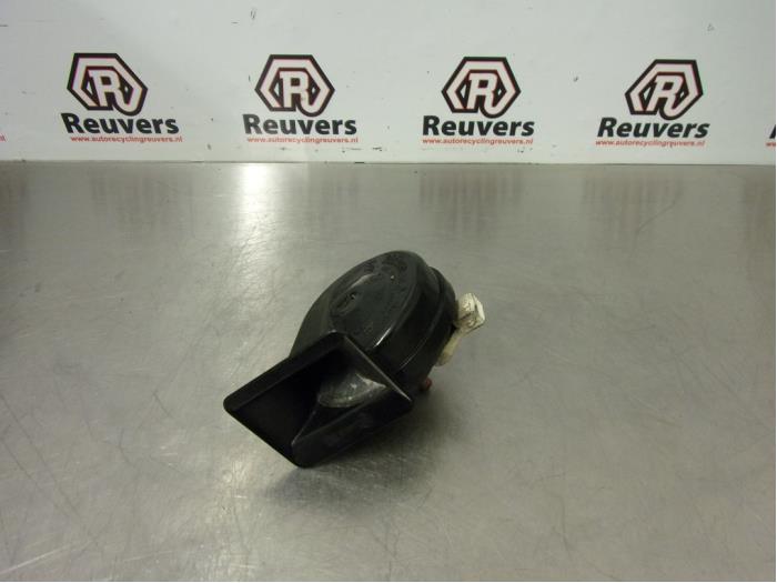Horn from a Fiat Scudo (270) 2.0 D Multijet 2010