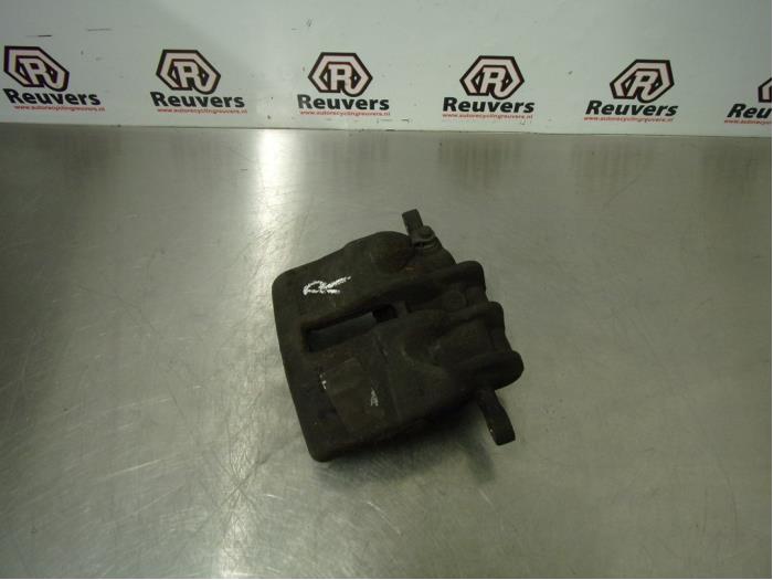 Gebrauchte Bremszange rechts vorne Fiat Scudo (270) 2.0 D Multijet Preis € 35,00 Margenregelung angeboten von Autorecycling Reuvers B.V.