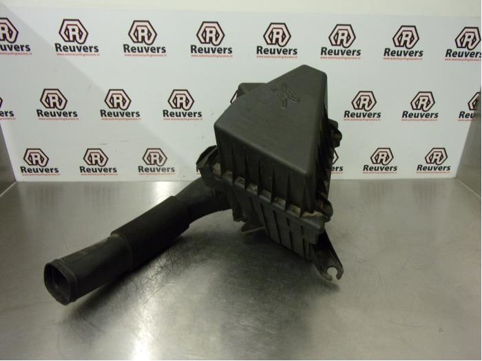 Begagnade Luftfilterhus Seat Ibiza IV (6J5) 1.9 TDI 90 Pris € 25,00 Marginaltabell erbjuds av Autorecycling Reuvers B.V.