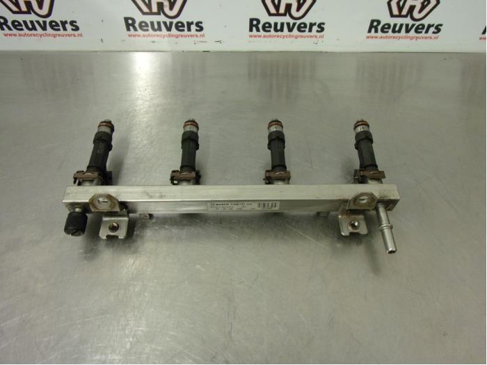 Usagé Système d'injection Opel Corsa D 1.2 16V Prix € 30,00 Règlement à la marge proposé par Autorecycling Reuvers B.V.