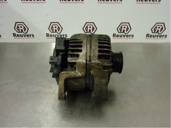 Dynamo från en Opel Corsa D 1.2 16V 2007
