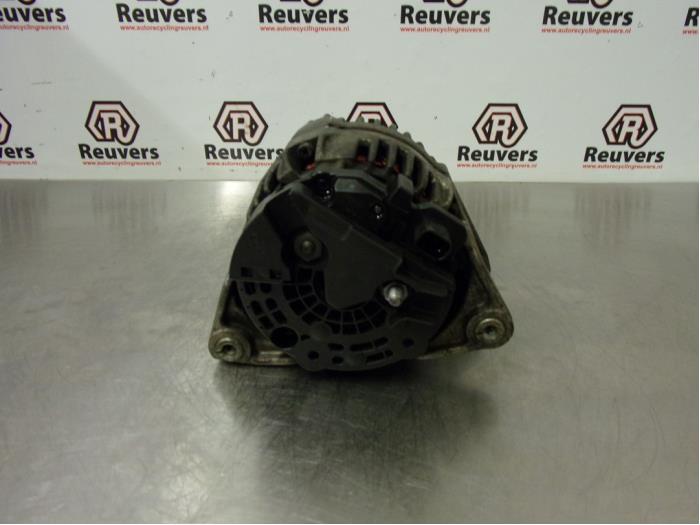 Dynamo från en Opel Corsa D 1.2 16V 2007