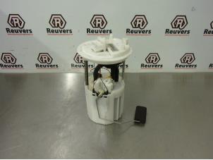 Used Electric fuel pump Opel Corsa D 1.2 16V Price € 30,00 Margin scheme offered by Autorecycling Reuvers B.V.