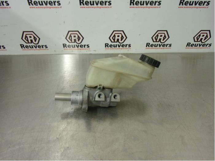Gebrauchte Hauptbremszylinder Toyota Yaris II (P9) 1.4 D-4D Preis € 25,00 Margenregelung angeboten von Autorecycling Reuvers B.V.