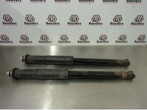 Used Shock absorber kit Toyota Yaris II (P9) 1.4 D-4D Price € 25,00 Margin scheme offered by Autorecycling Reuvers B.V.