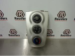 Used Heater control panel Toyota Yaris II (P9) 1.4 D-4D Price € 30,00 Margin scheme offered by Autorecycling Reuvers B.V.