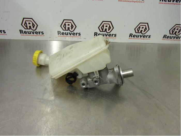 Used Master cylinder Peugeot 207 SW (WE/WU) 1.4 16V Vti Price € 25,00 Margin scheme offered by Autorecycling Reuvers B.V.