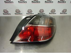 Used Taillight, right Opel Astra H GTC (L08) 1.4 16V Twinport Price € 30,00 Margin scheme offered by Autorecycling Reuvers B.V.
